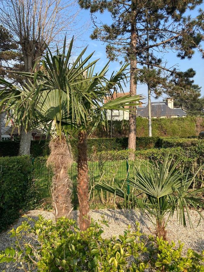 Le De * Deauville